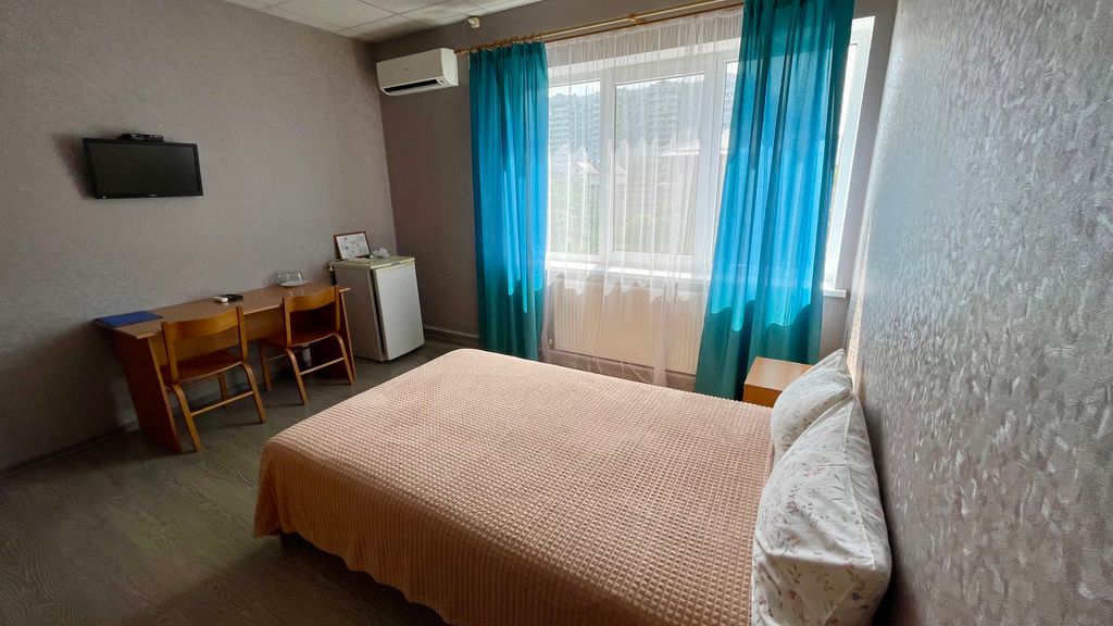 Виста — Двухместный номер с 1 кроватью Бюджетный Эконом с общим с/у на 4 комнаты
