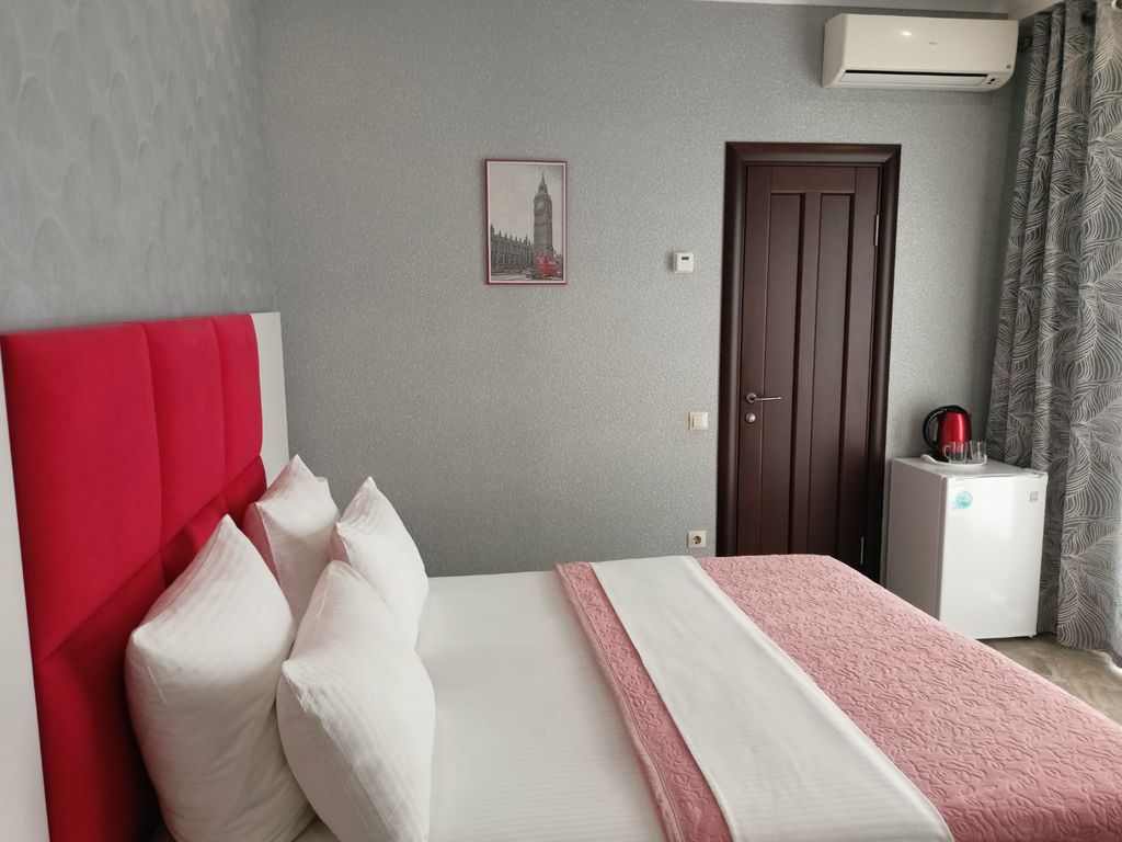 На Крымской — Англия