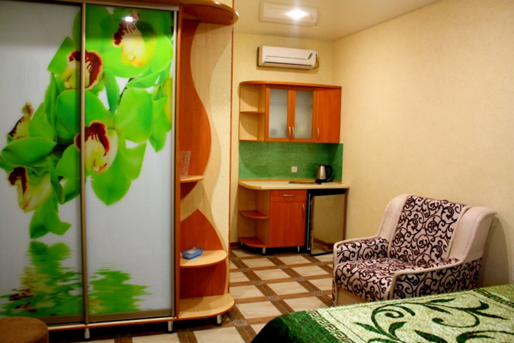 Бунгало у Романа — Трёхместный номер улучшенный