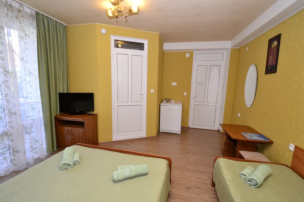 ВЕК — Трёхместный номер улучшенный