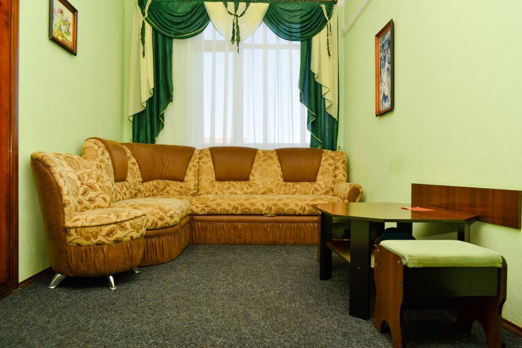 Киви — Четырёхместный номер люкс