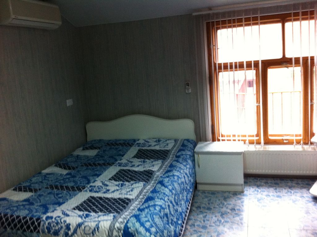 "На Терской" — Трёхместный номер Номер 3-х местный с туалетом и душем в номере с кухней на этаже