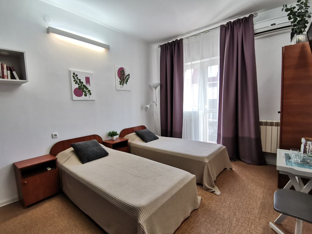 Афина — Двухместный номер с 2 отдельными кроватями стандарт