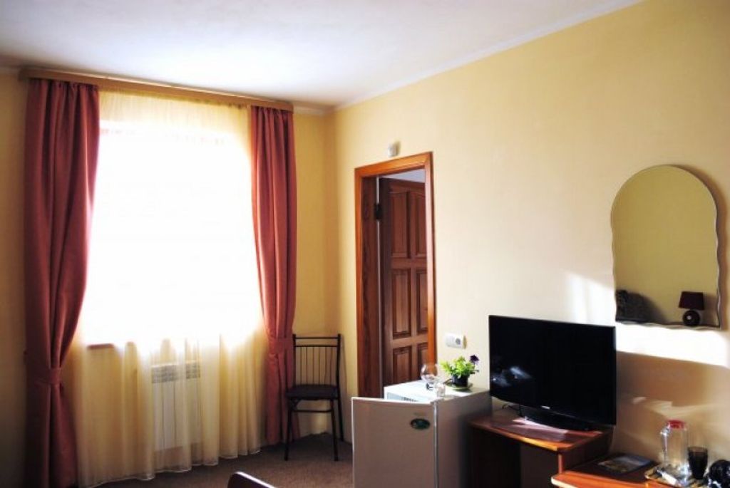 Вилла Кристалл — Трёхместный номер стандарт