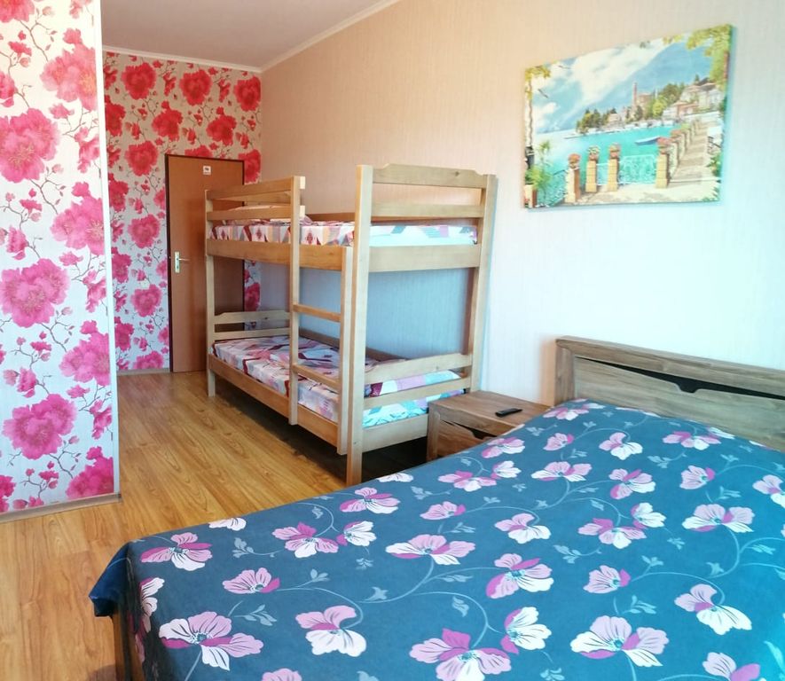 Адмиралъ — Четырёхместный номер улучшенный с видом на море