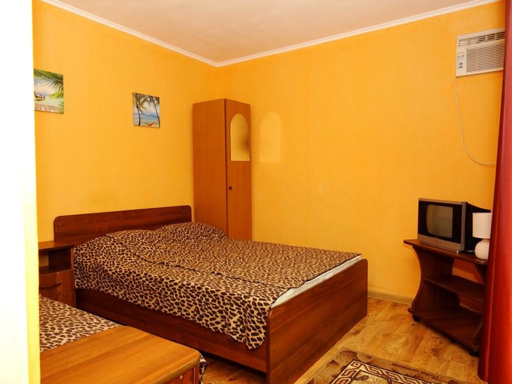 На Самбурова — Трёхместный номер стандарт