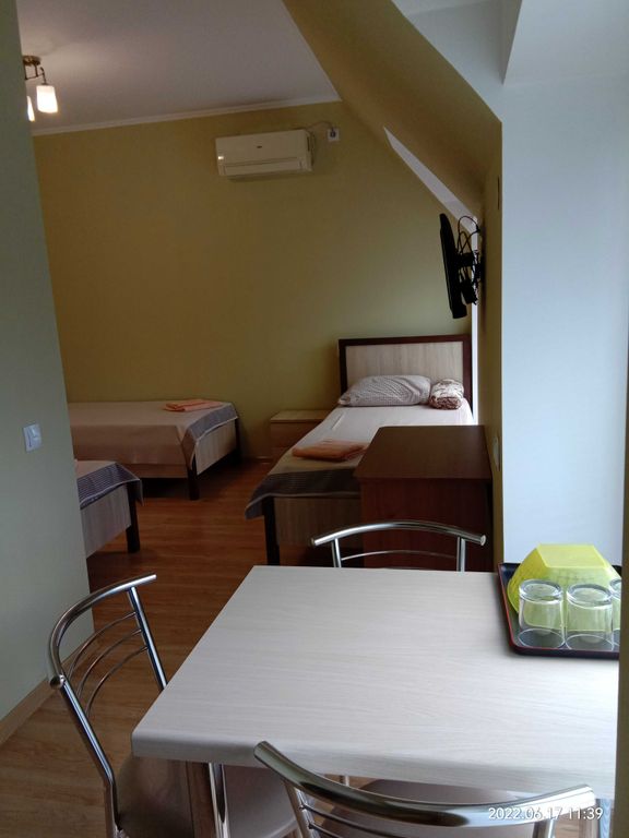 Вера-Фео — Четырёхместный номер семейный комфорт