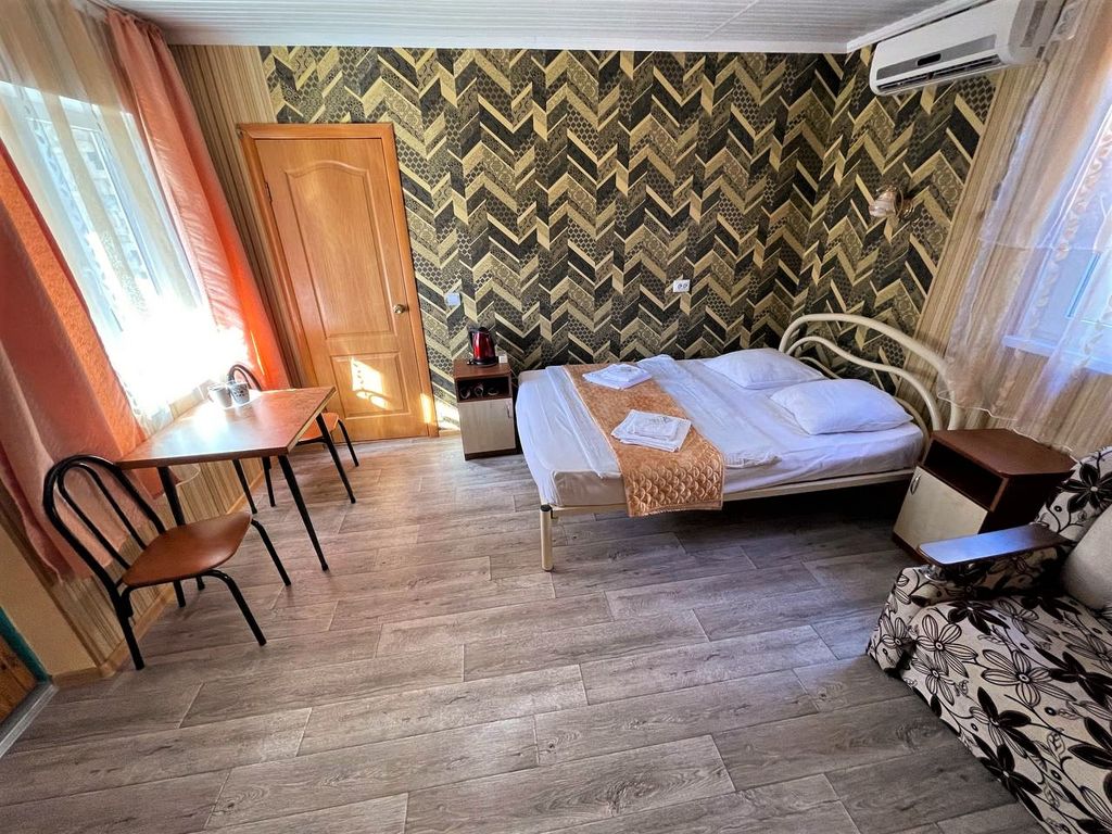 На Николаевской 25 — Четырёхместный номер комфорт