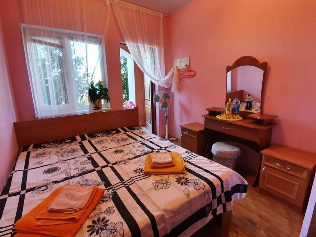 Фанни Вероника — Трёхместный номер с террасой