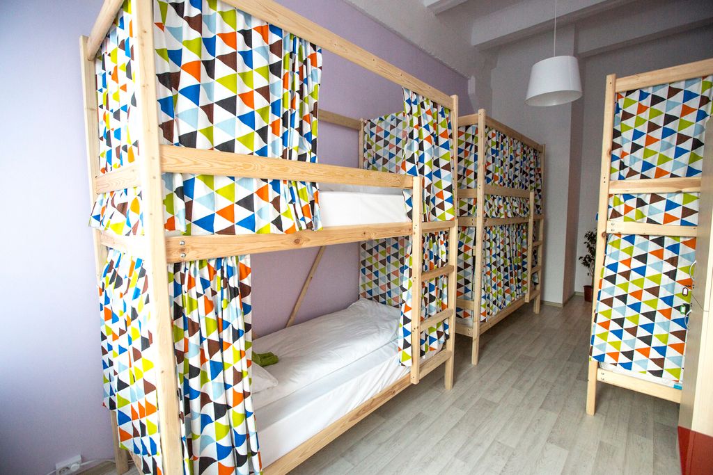 Bla Bla Hostel — Многоместный женский номер эконом (душ/туалет общий)