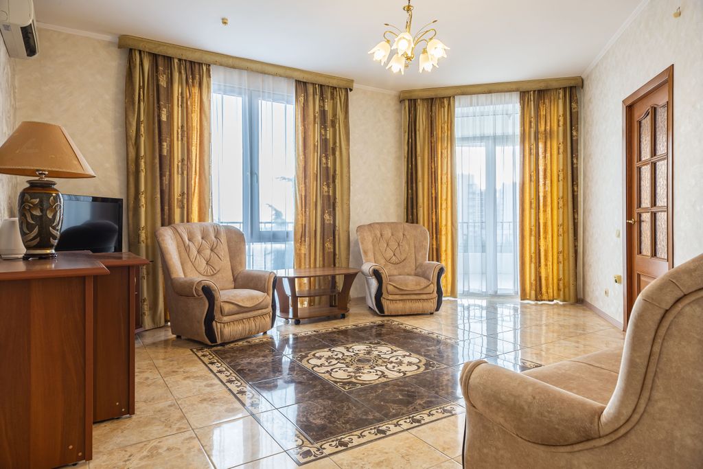 Вилла Ренессанс — Четырёхместный номер люкс с видом на море