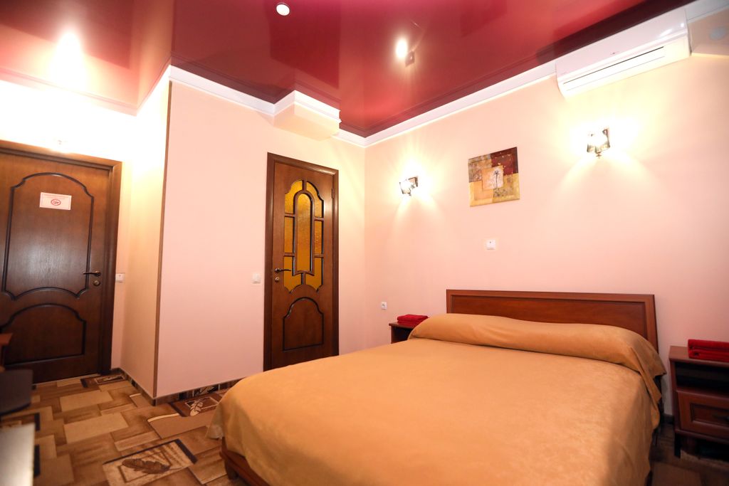 Hotel RIO — Двухместный номер с 1 кроватью №9 стандартный с двуспальной кроватью