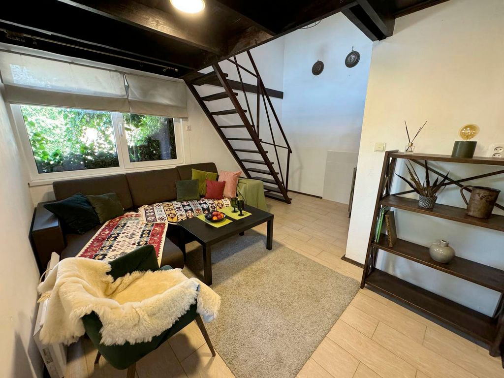 Шато Бужор — Трёхместный номер улучшенный