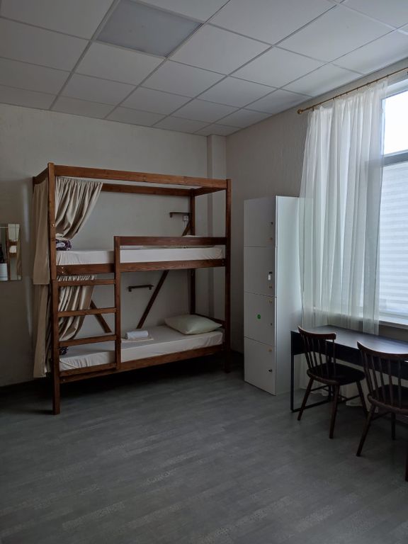 Приятная компания — Многоместный смешанный номер эконом (душ/туалет общий)