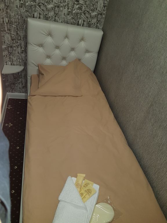 Победа — Одноместный номер слип бокс удобства на этаже