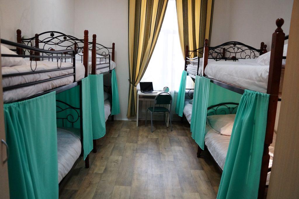 ComfortPark — Многоместный женский номер 8-ми местный номер для женщин №1 первый ярус