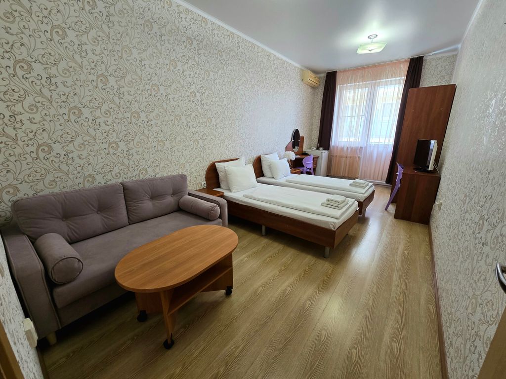 Велара (Velara) — Двухместный номер с 2 отдельными кроватями с дополнительным местом