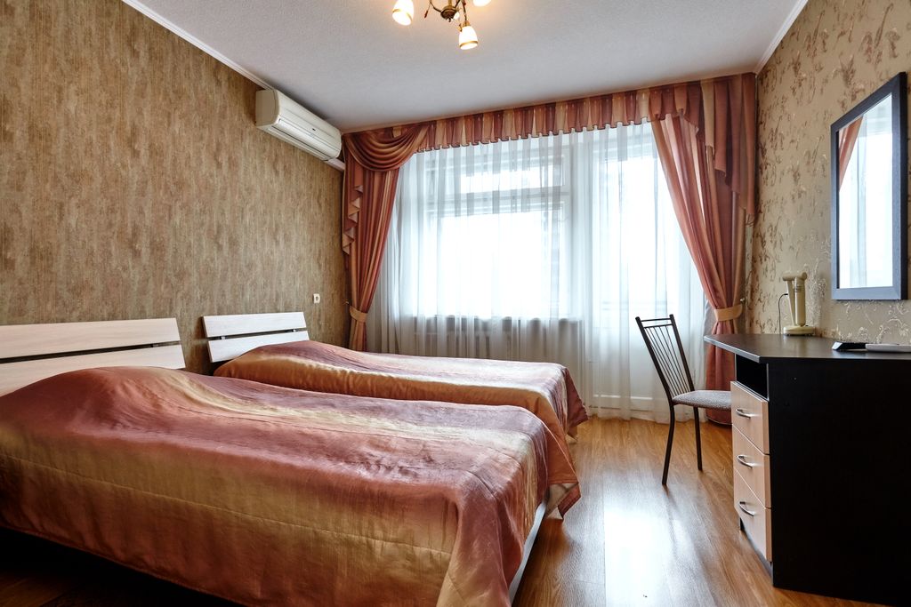 ГК Екатерининский — Двухместный номер с 2 отдельными кроватями стандарт