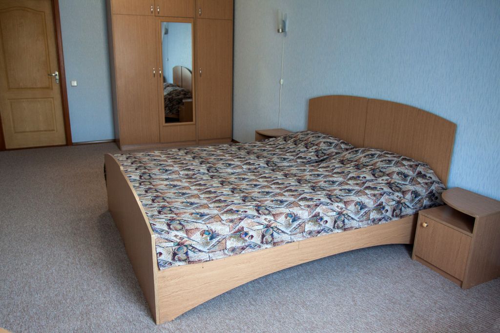 Солнечный денек — Двухместный номер с 2 отдельными кроватями эконом с видом на город