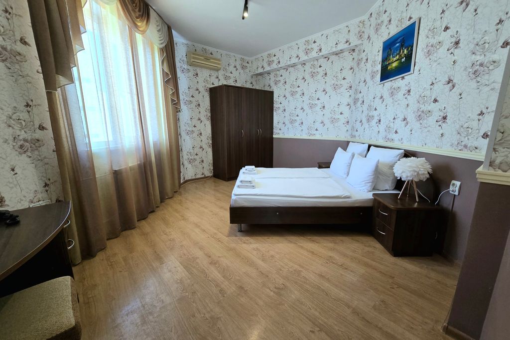 Велара (Velara) — Семейный номер двухкомнатный с диваном