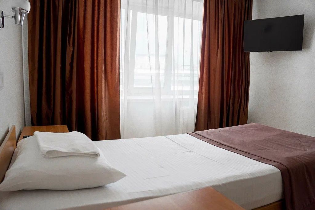 Колос — Одноместный номер Эконом (сан.узел и душевая на этаже)