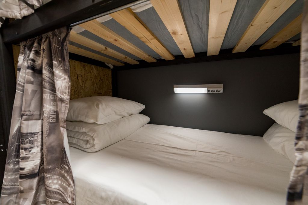 Красноярск — Многоместный мужской номер (8 мест)