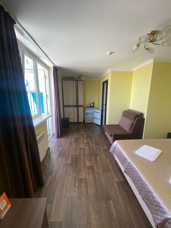 Золотой Огонек — Семейный номер стандарт трехместный