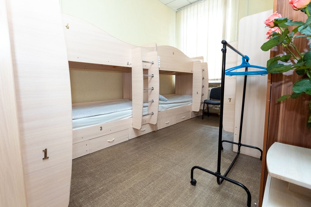 Like — Многоместный женский номер восьмиместный