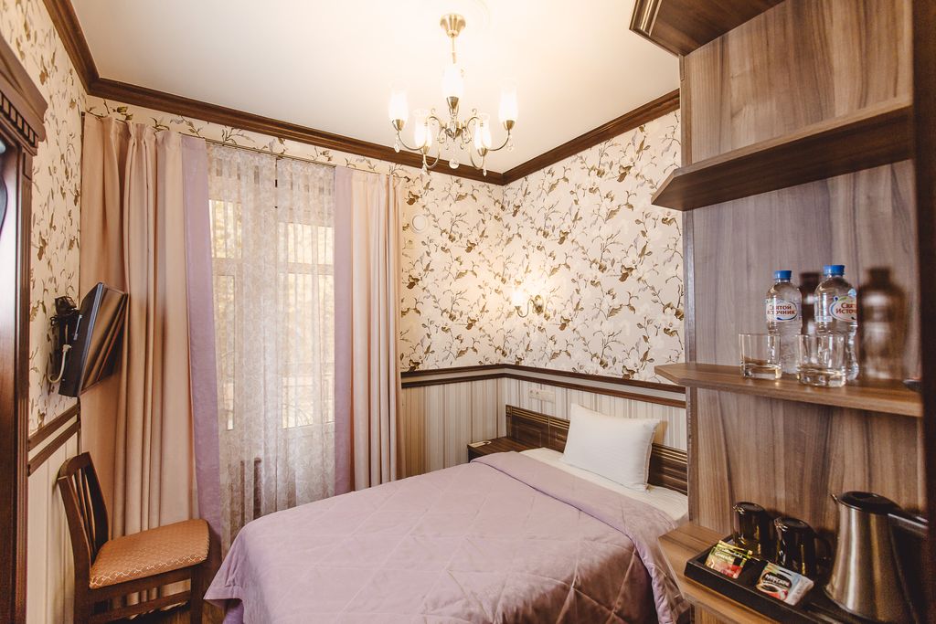 Вилла Полианна — Стандарт Джуниор