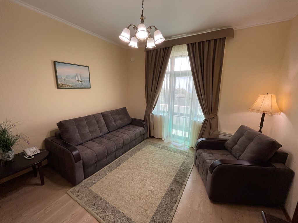 Рест-Мацеста — Четырёхместный номер люкс