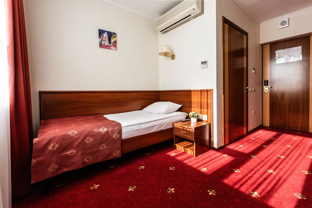 Амакс Конгресс — Одноместный номер стандарт