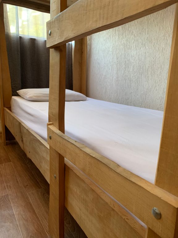 Аэропорт — Многоместный мужской номер двенадцатиместный