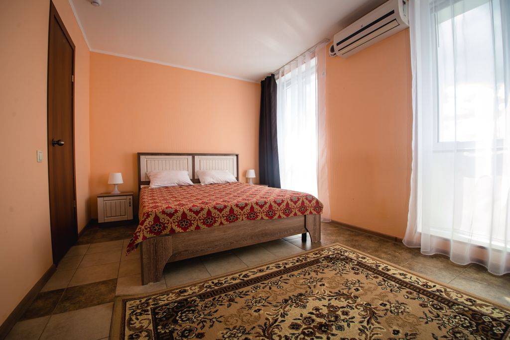 Золотой Лев — Двухместный номер с 1 кроватью стандарт 10/3