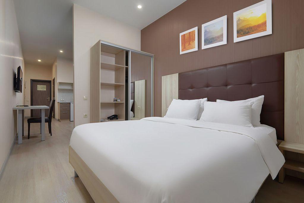Golden Tulip — Двухместный номер с 1 кроватью улучшенный апартамент с кроватью размера King size