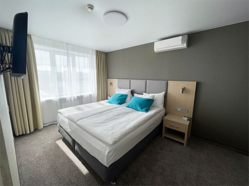 Амакс Сити отель — Апартаменты Люкс