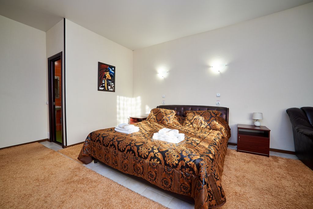 Корона — Двухместный номер с 1 кроватью junior suite