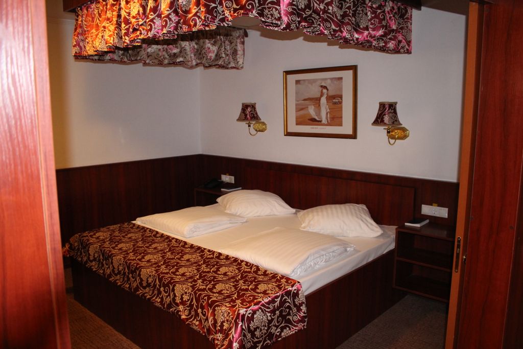 Навигатор — Двухместный номер с 1 кроватью люкс