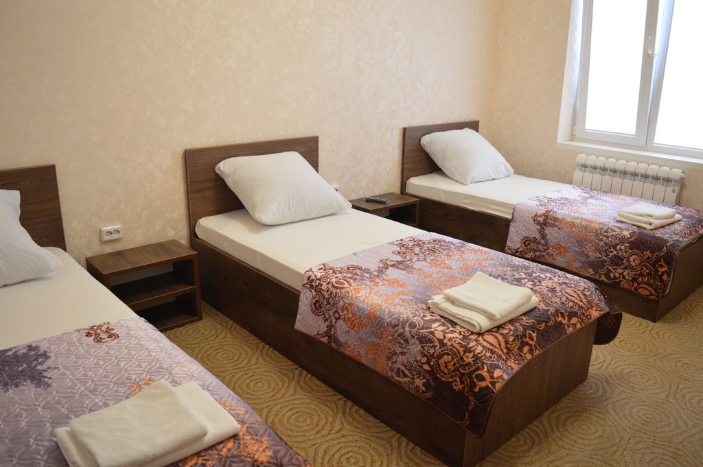 Золотой Джин — Трёхместный номер стандарт