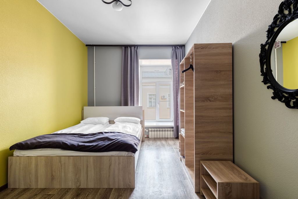 Номера на Гончарной — Двухместный номер с 1 кроватью стандартный с общей ванной комнатой