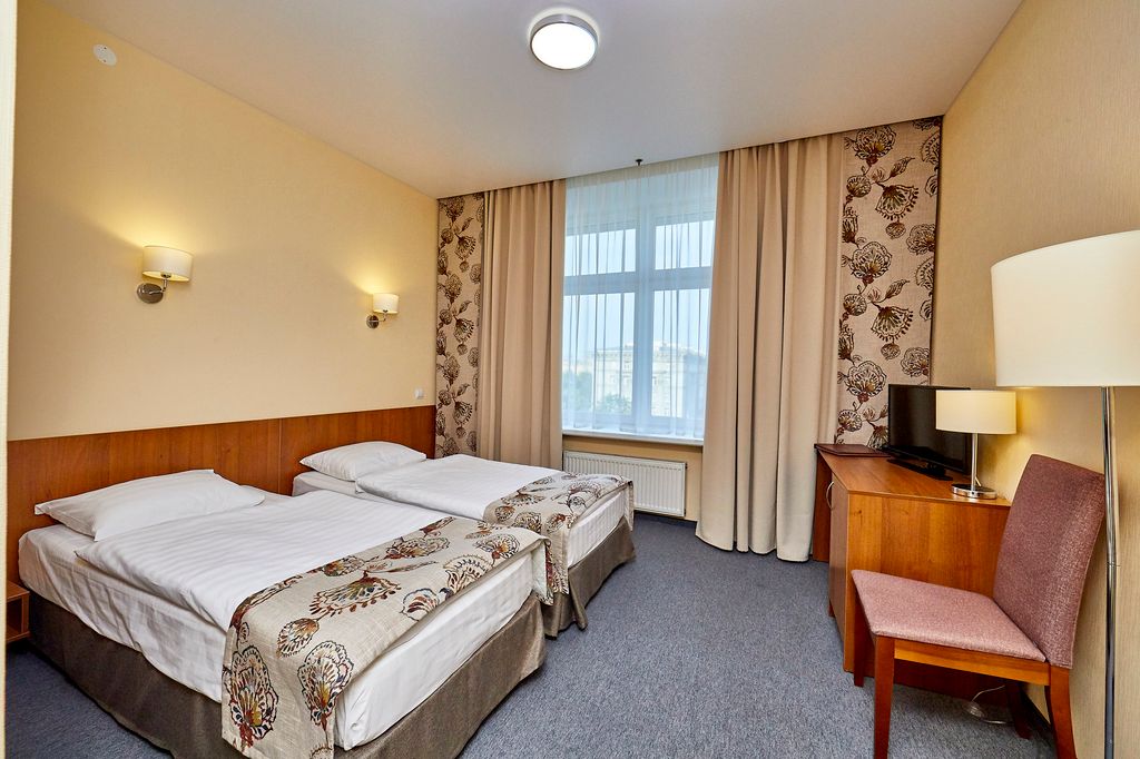 Россия — Двухместный номер с 2 отдельными кроватями улучшенный