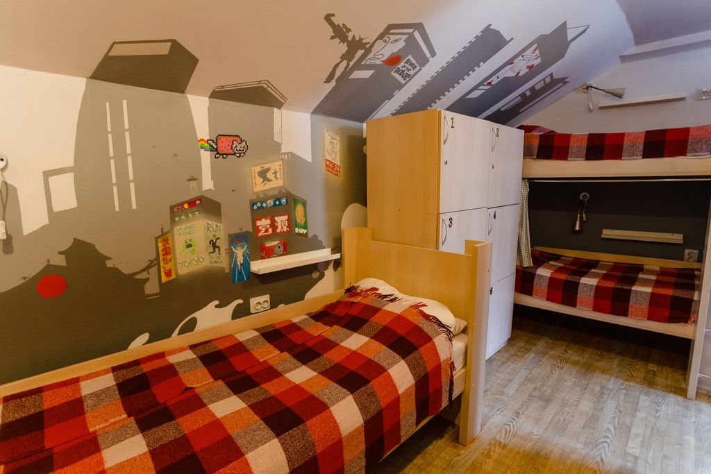 Smile Hostel — Многоместный смешанный номер пятиместный