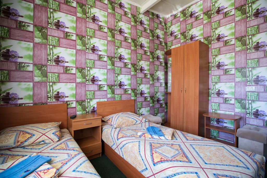 У Александра — Двухместный номер с 2 отдельными кроватями стандарт