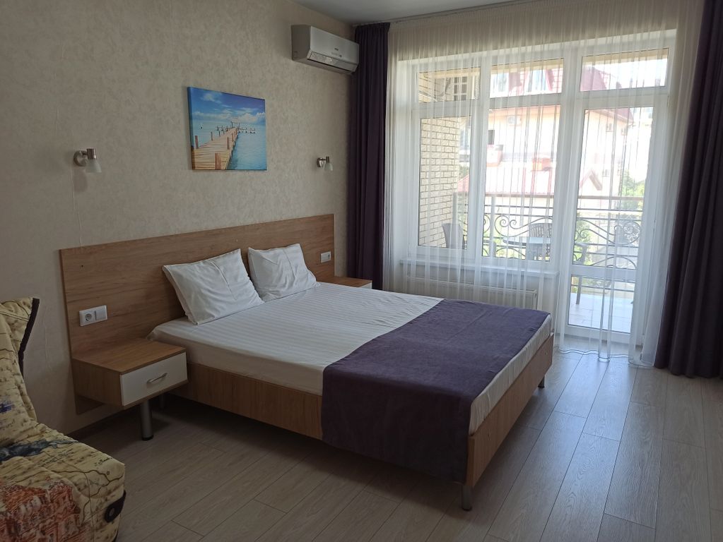 На Кати Соловьяновой 14а — Семейный номер с кухней