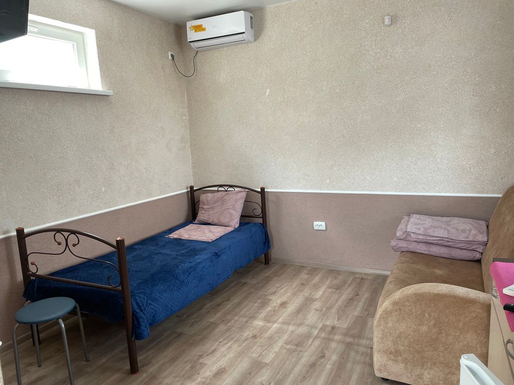 Золотая Рыбка — Трёхместный номер стандарт