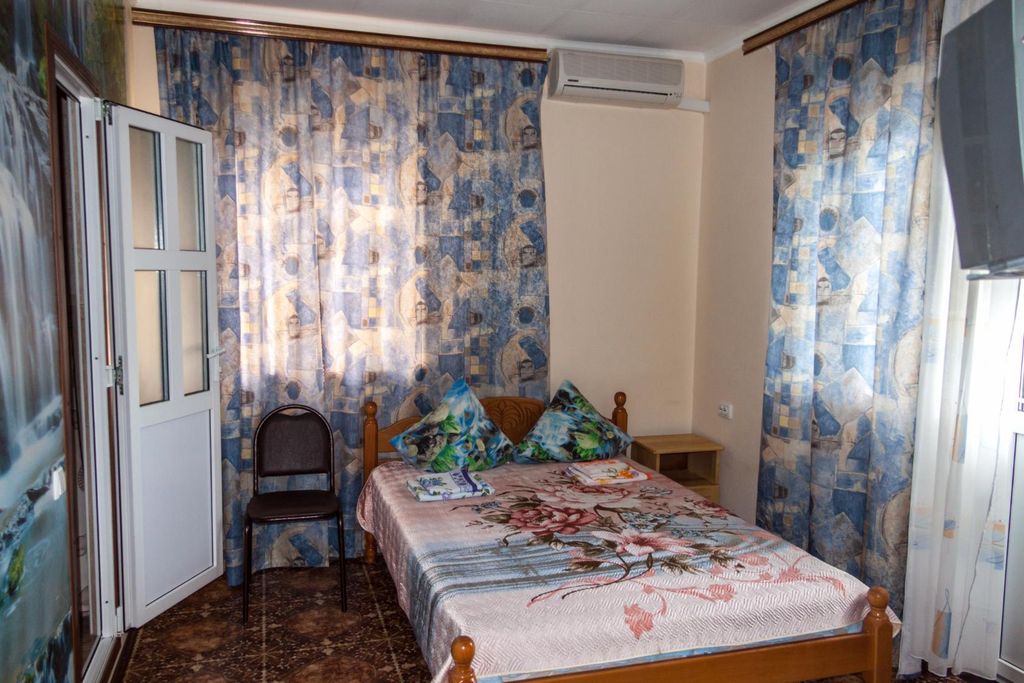 "КатеринаПлюс" — Одноместный номер стандарт с видом на море