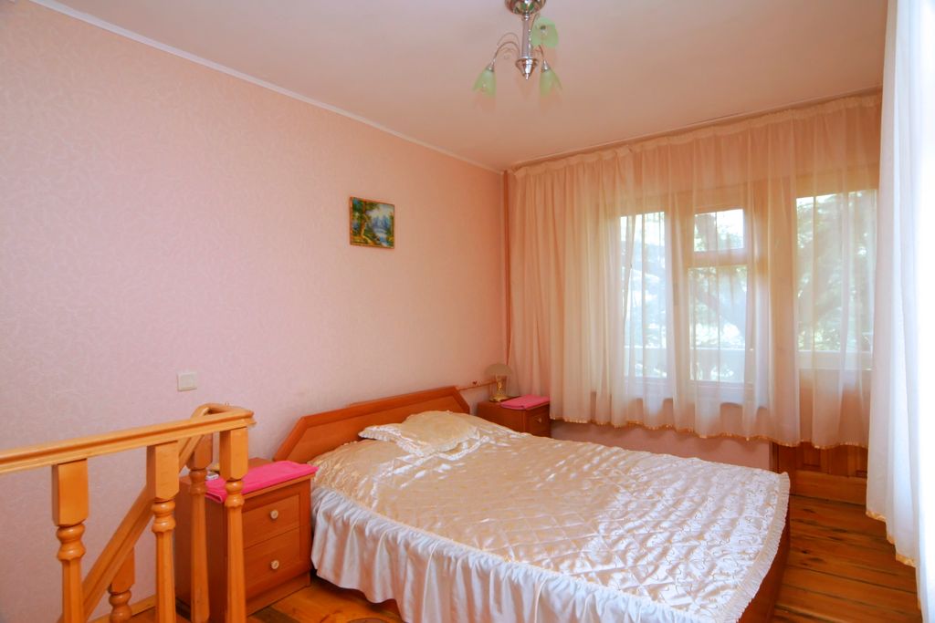 Зори Гурзуфа — Четырёхместный номер №6 двухкомнатный