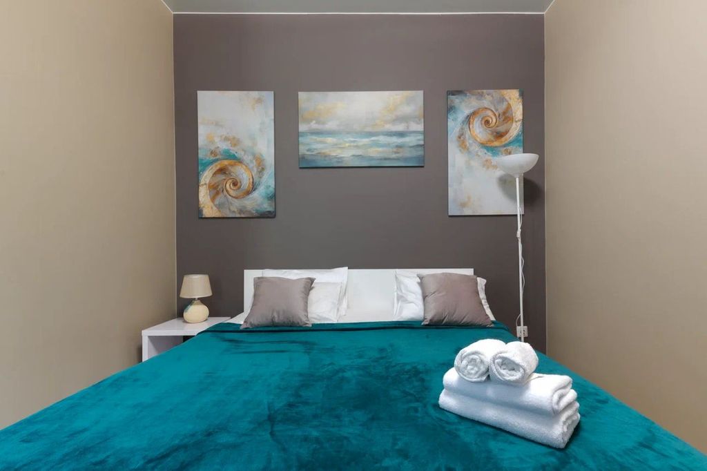 Невский 98 — Четырёхместный номер комфорт