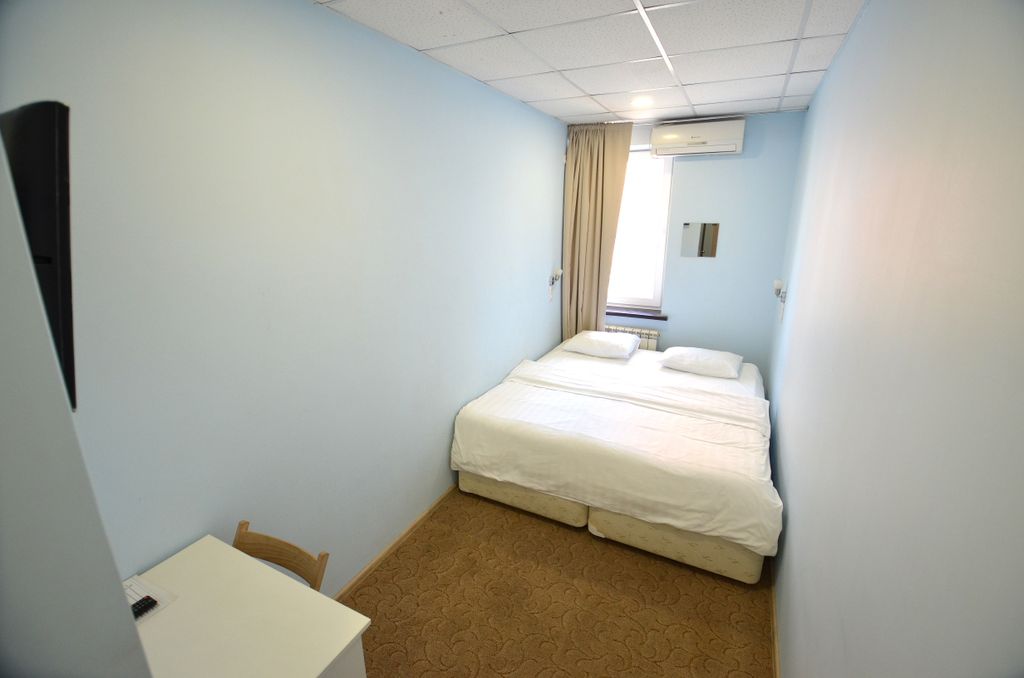 ID — Двухместный номер с 1 кроватью с санузлом