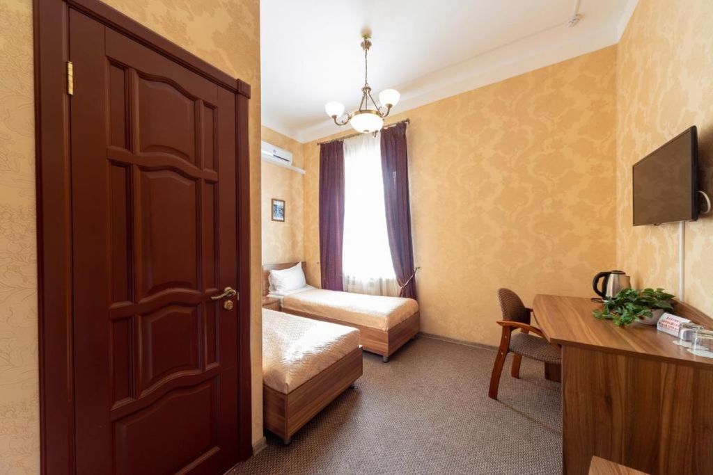 На Дворянской — Двухместный номер с 2 отдельными кроватями стандарт