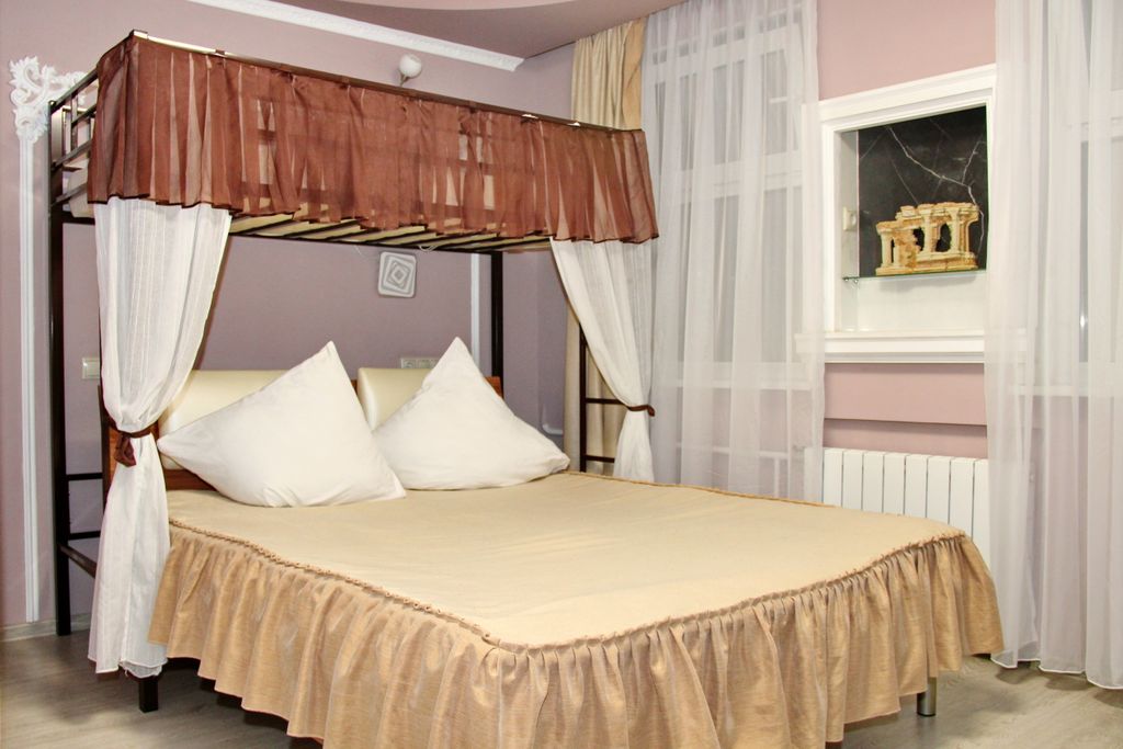 АБ — Трёхместный номер комфорт с душем